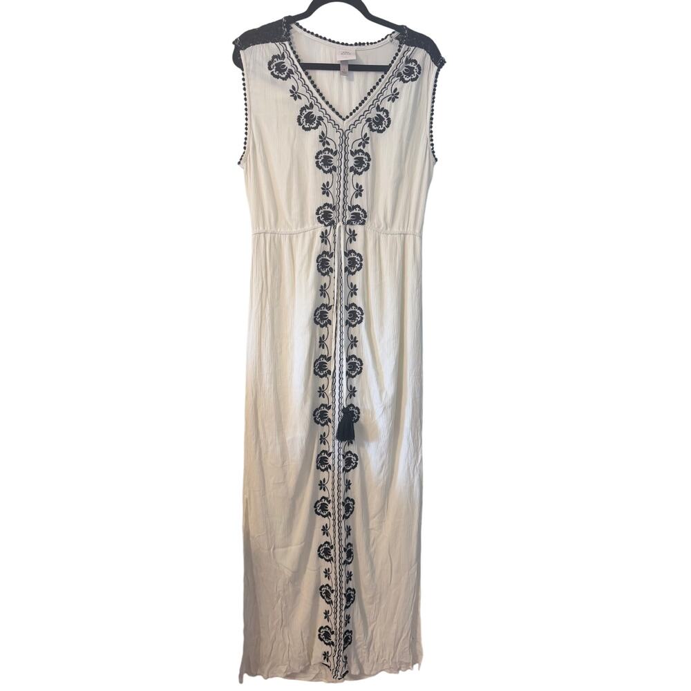 Knox Rose White Embroidered Sleeveless Maxi Dress - Boho Chic - Size Large